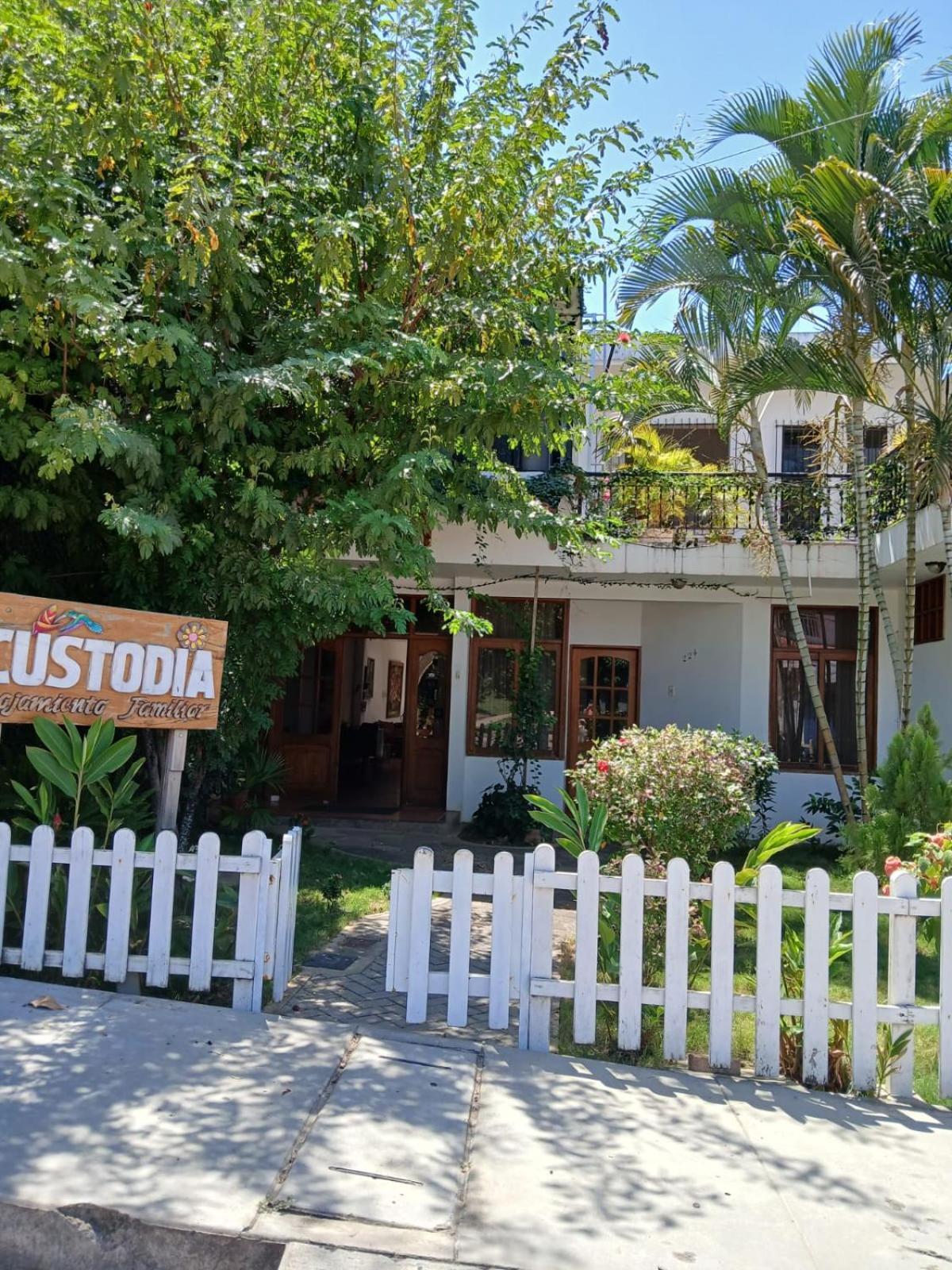 Alojamiento Familiar Custodia Tarapoto Exterior photo