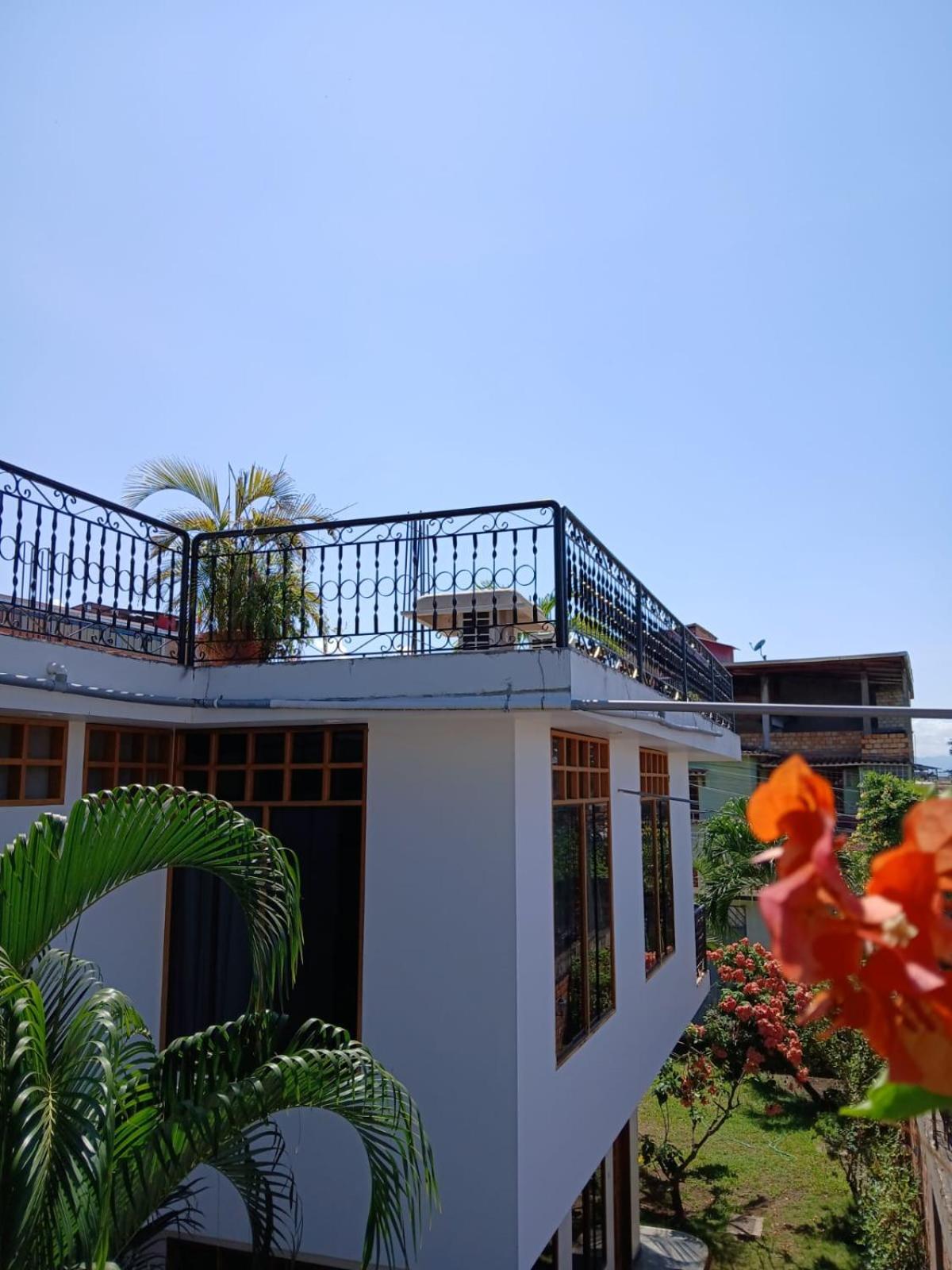 Alojamiento Familiar Custodia Tarapoto Exterior photo